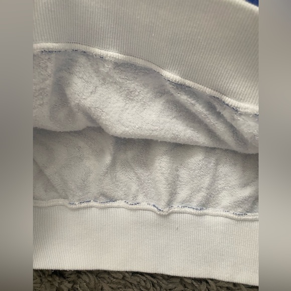 Oversized retro sweatshirt!!! 💙 - Picture 8 of 9